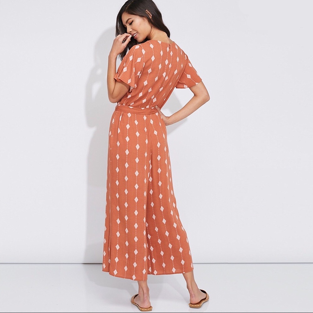 Tie Waist Cropped Length Jumpsuit Diamond Print - Picture 4 of 9